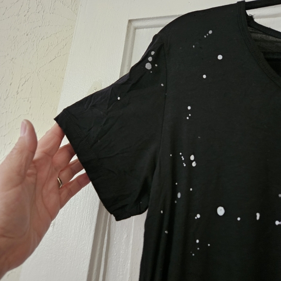 POL Women’s Black Short Sleeve Paint Splatter Stretch T-Shirt Size Small - Picture 3 of 7